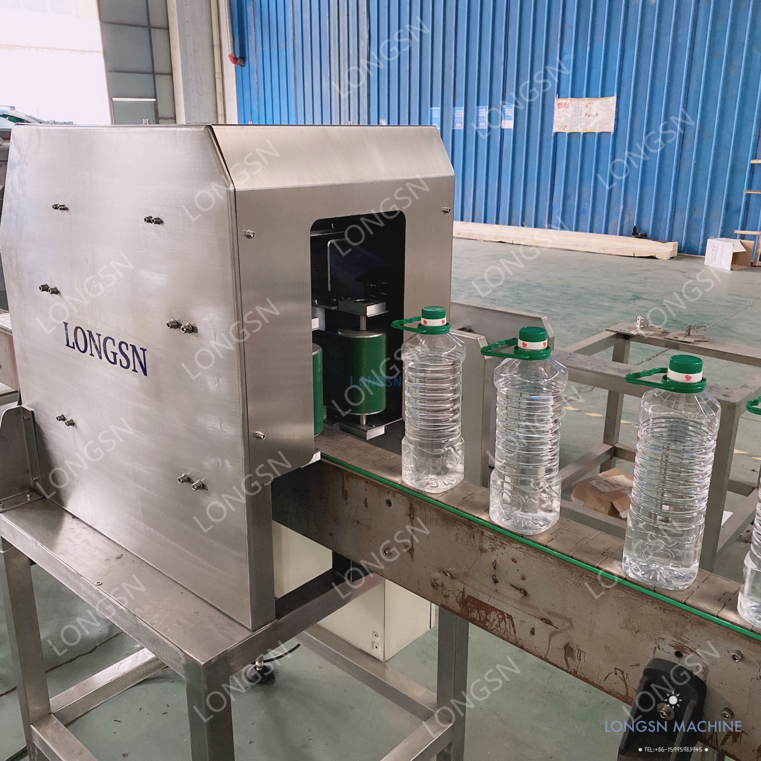 Máy xử lý chai nước giải khát bằng nhựa tự động
